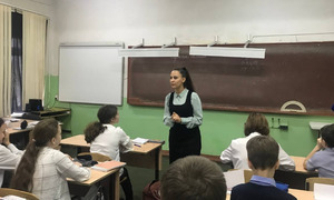 Школа в Ульяновске не смогла найти учителя физики и пригласила вести уроки директора соседней школы 